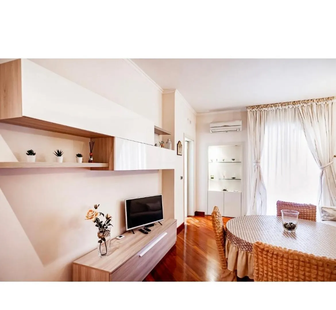 Dimora: A Casa Di Pier Apartment Bari Italy