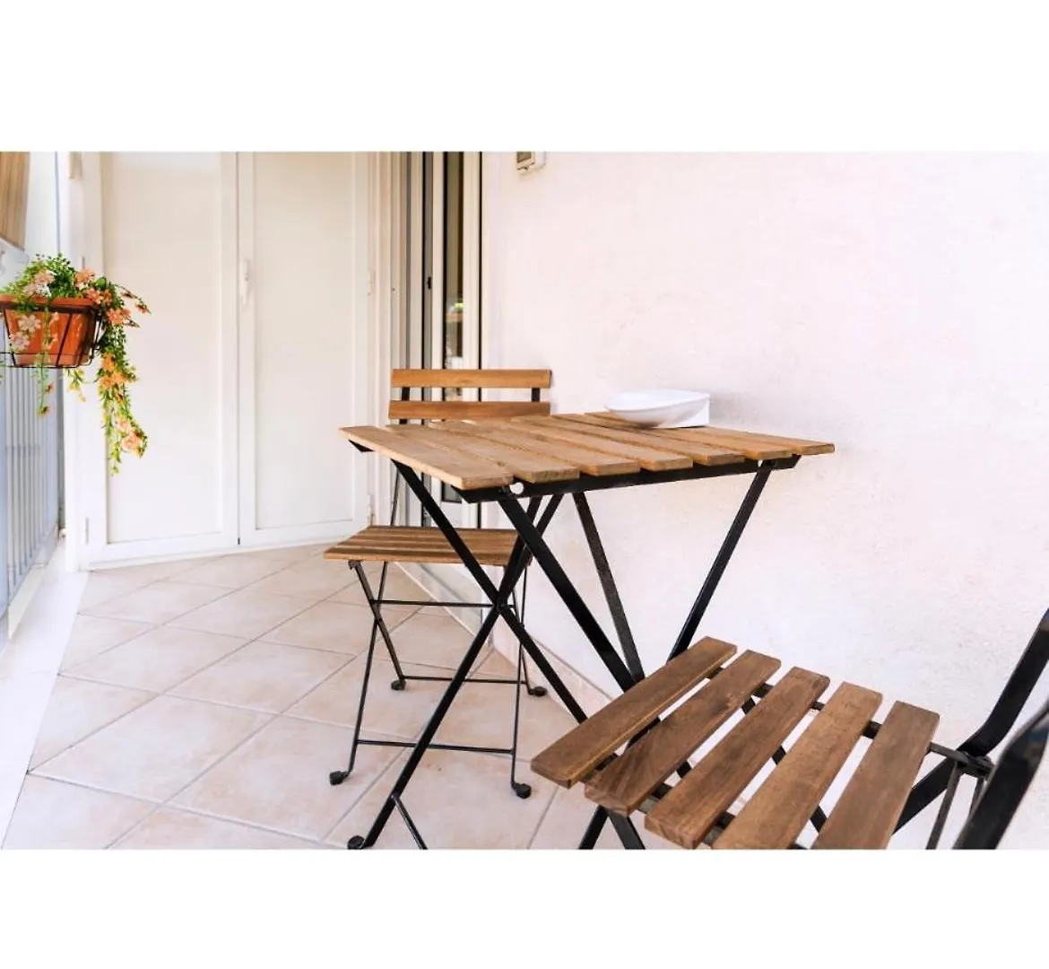 Dimora: A Casa Di Pier Apartment Bari Italy
